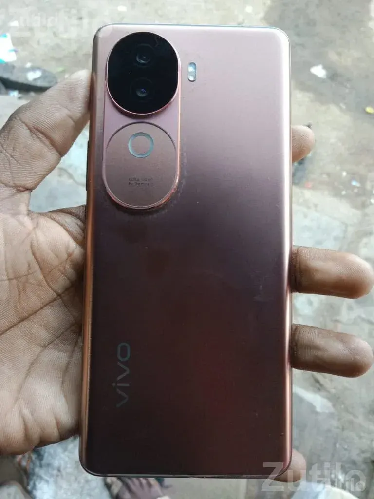 Vivo V40e Smartphone - મોબાઇલ ફોન - ધંધુકા - Image 3