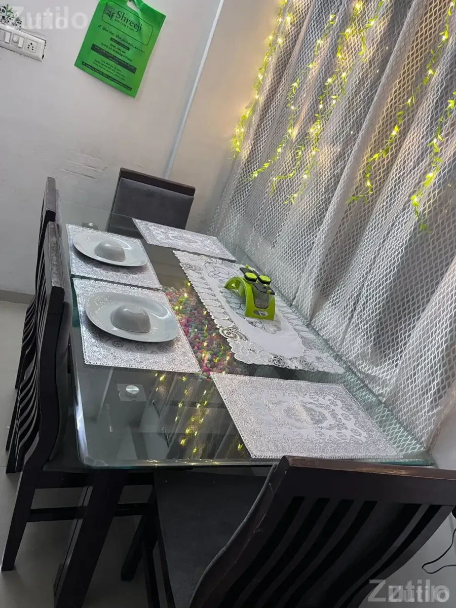 Dining table 6 seater - Dining Tables - Ahmedabad City - Image 2