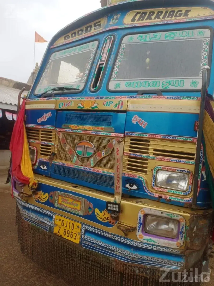 2013 12 Tyre Dumper Truck - ટ્રક અને લોરી - રણાવાવ - Image 2