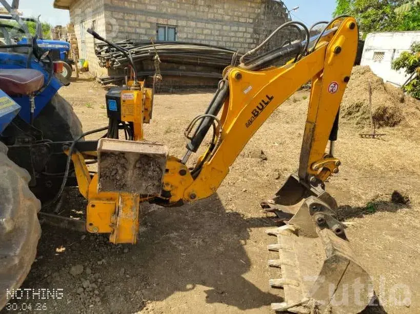 Bull Backhoe Boom Attachment with 2 Buckets - Machinery - Keshod - Image 4