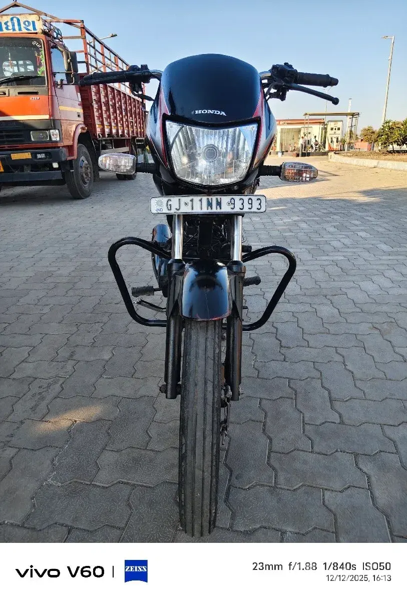 Honda Shine 125 Bike 2009 Model - બાઇક્સ - કેશોદ - Image 5