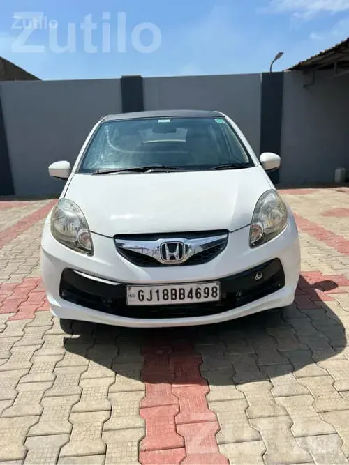 Honda Brio 2013 Petrol First Owner - Cars - Dhoraji - Image 3