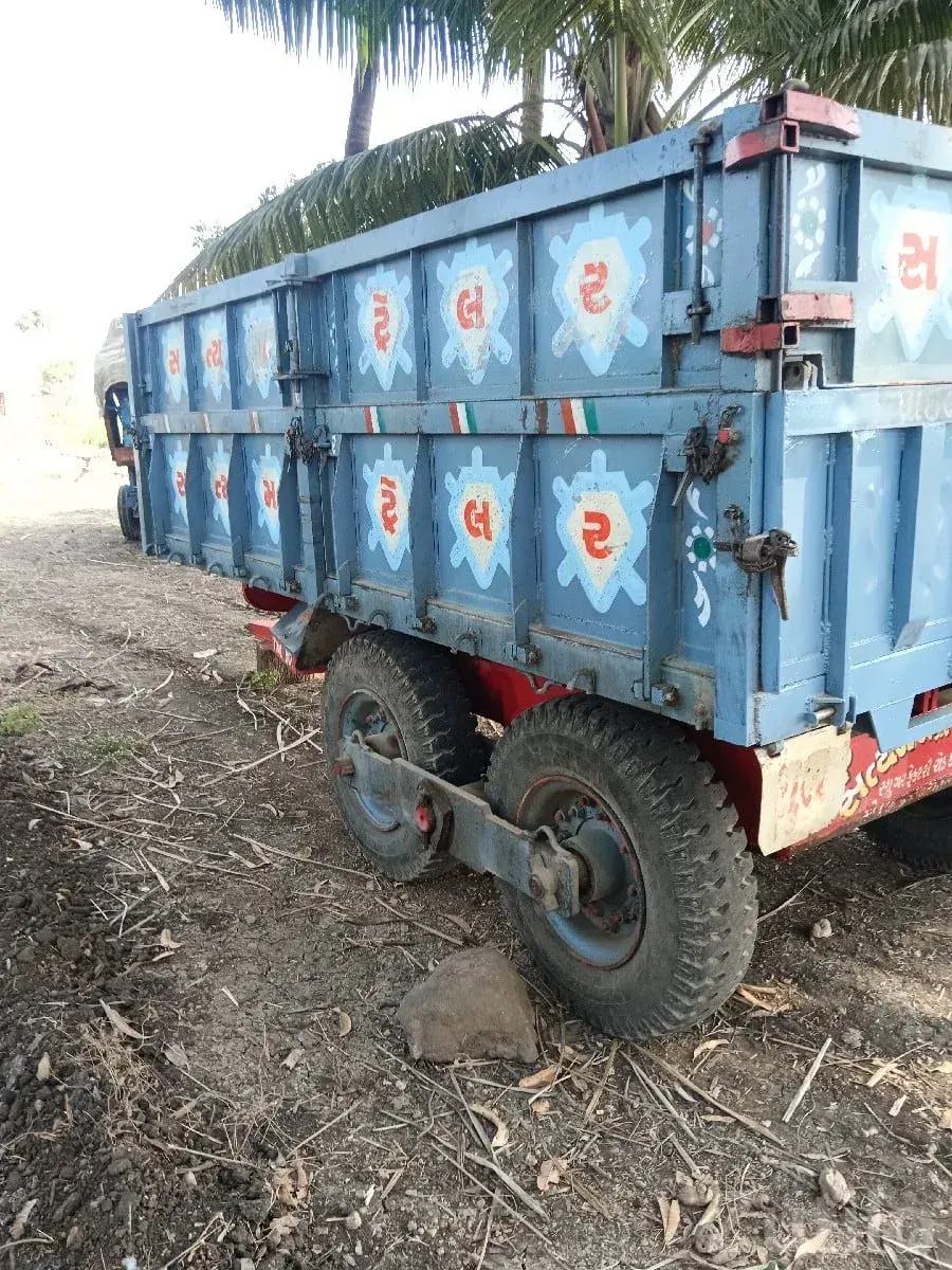 Used Tractor Trolley Trailer for Sale - Construction Vehicles - Sutrapada - Image 2