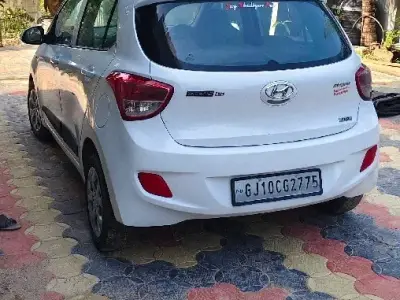 Hyundai Grand i10 VTVT Veshvani SE White Hyundai Grand i10 VTVT Veshvani SE White