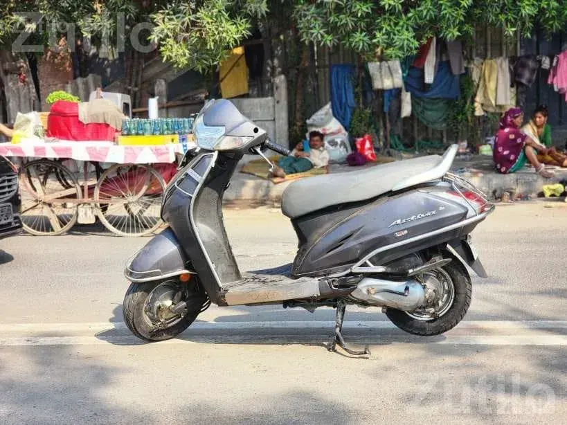 Honda Activa 5G 2019 Scooter - Bikes - Surat City - Image 3