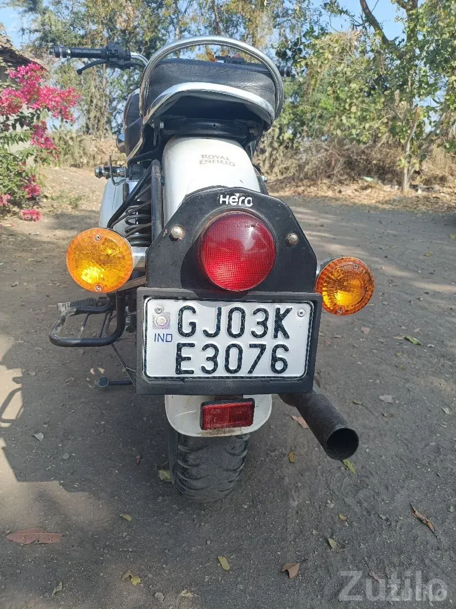 Royal Enfield Classic 350 2017 for Sale - Bikes - Jasdan - Image 3