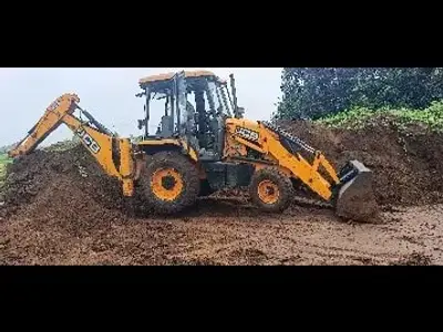 JCB 3DX Backhoe Loader with Breaker