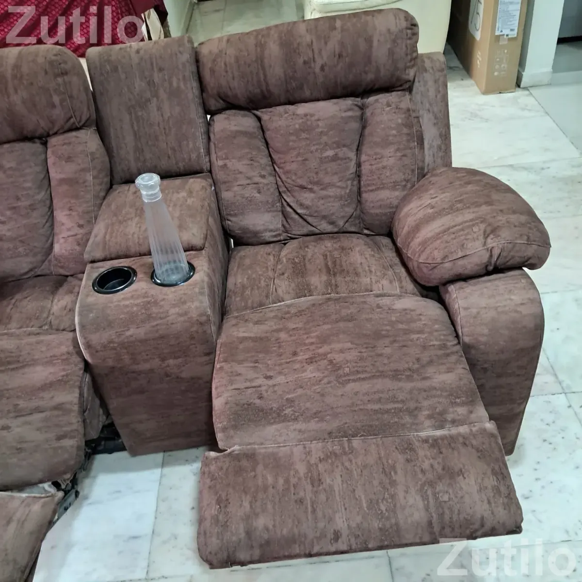 2 seater recliner - સોફા સેટ અને કાઉચ - અમદાવાદ શહેર - Image 1
