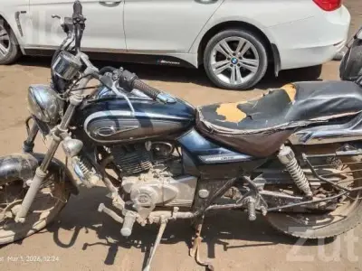Bajaj Avenger 220 Bike Model 2017