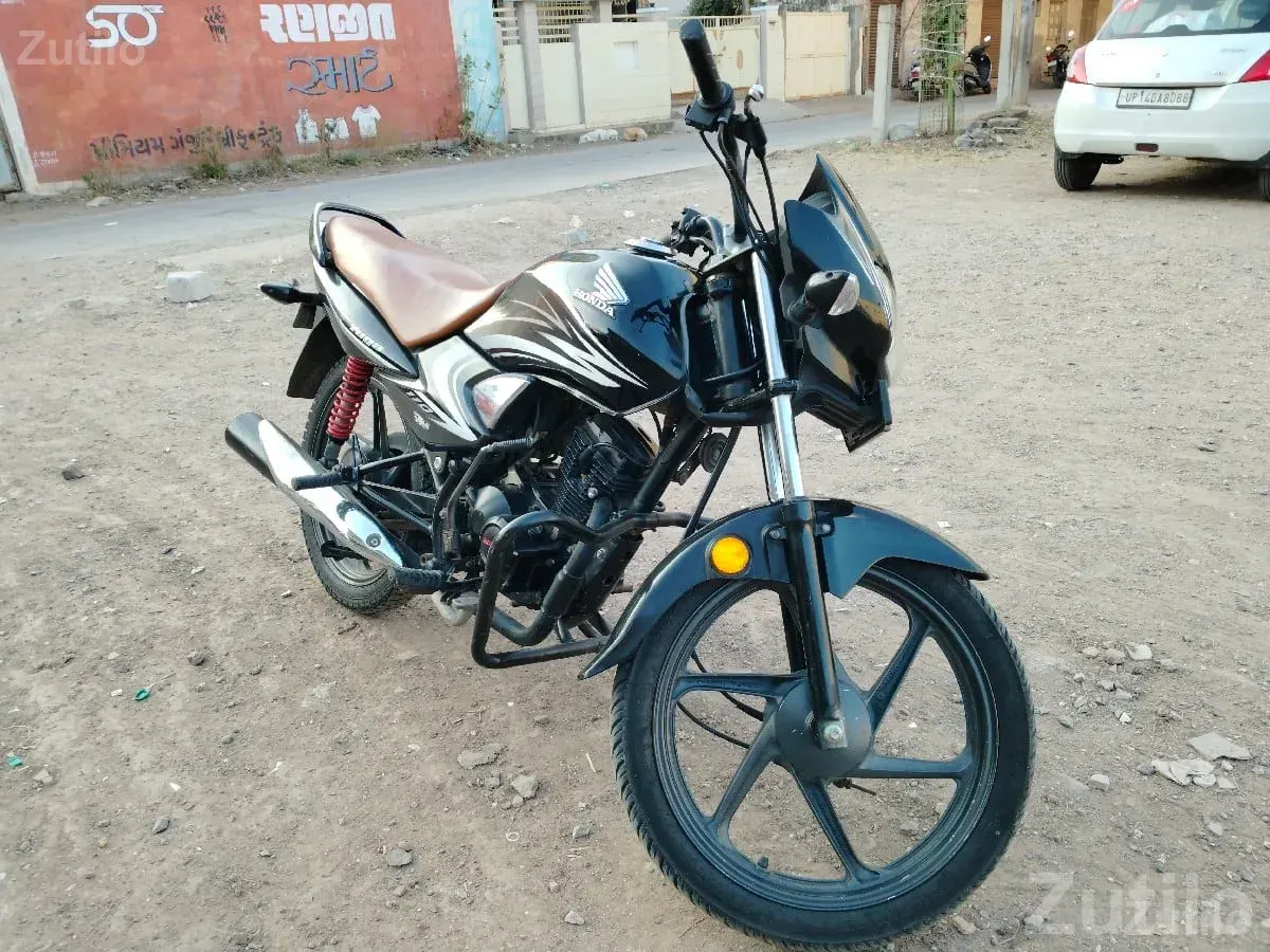 Honda Dream Yuga 2017 Used Bike - બાઇક્સ - જામજોધપુર - Image 3