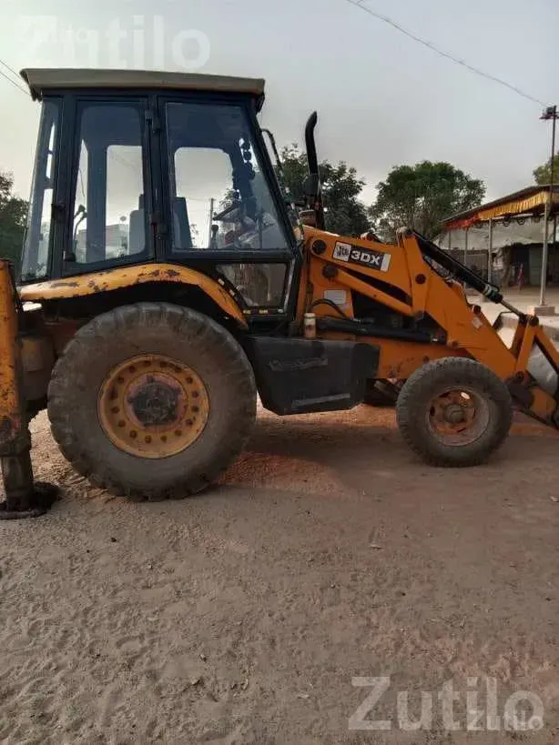 2010 Backhoe Loader, Second Owner - બાંધકામના વાહનો - પાલનપુર - Image 4
