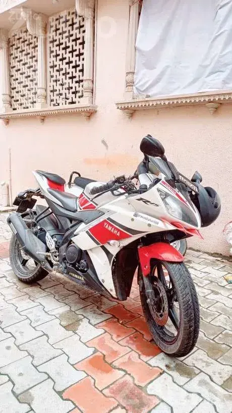 Yamaha R15 2013 Bike - બાઇક્સ - અમદાવાદ શહેર - Image 4