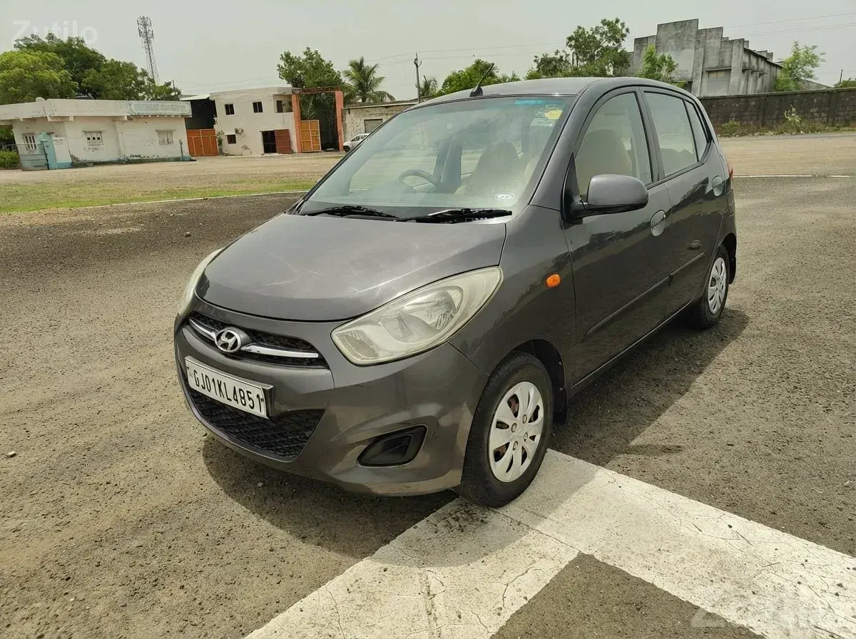 Hyundai i10 CNG – Clean Beige Interior - Cars - Jamkandorna - Image 2