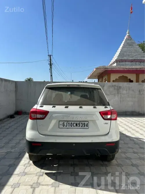 White Maruti Brezza Compact SUV - Cars - Jamjodhpur - Image 3
