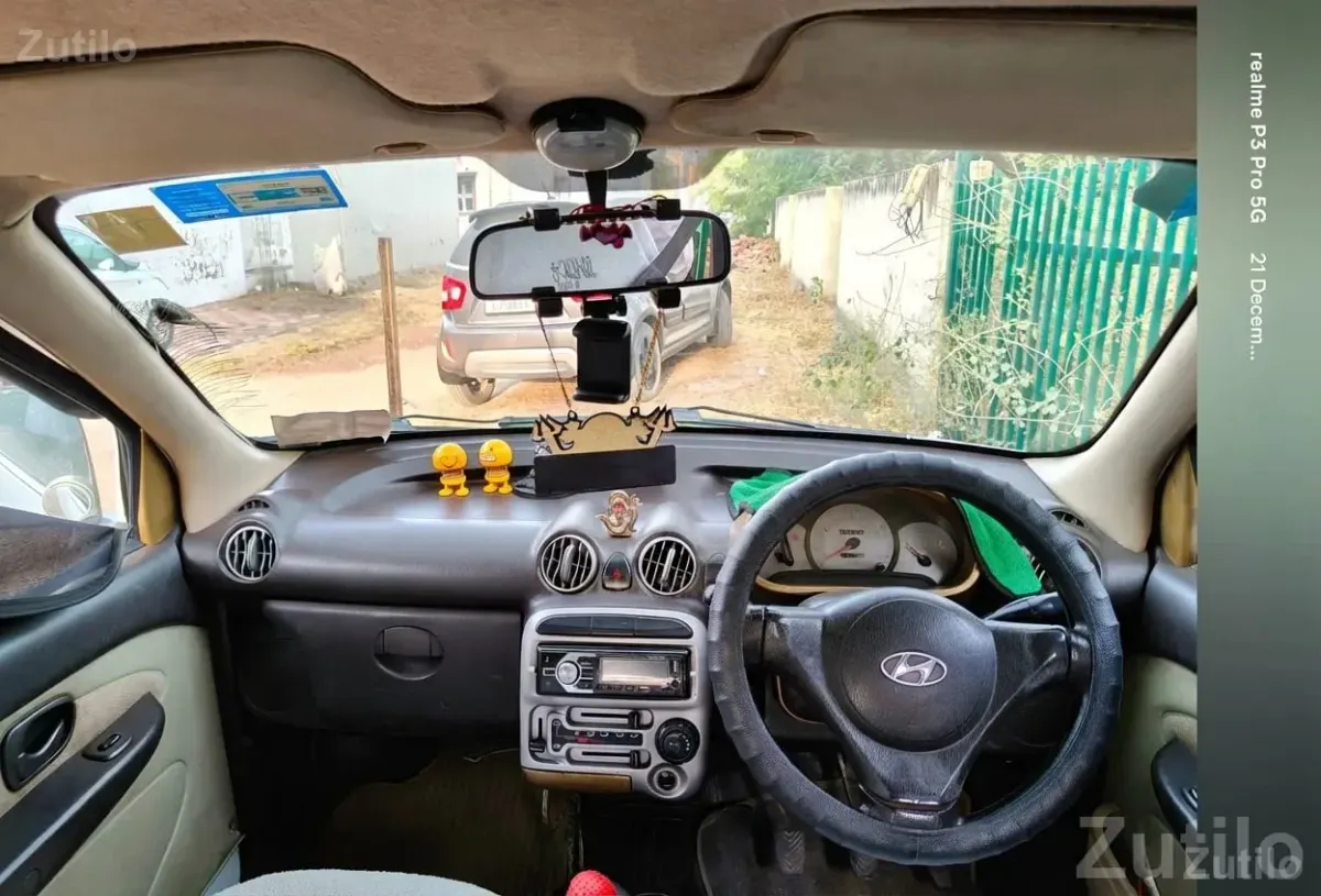 Hundai Santro xing 1.1 Gls Plus Audio  - કાર - અમદાવાદ શહેર - Image 2