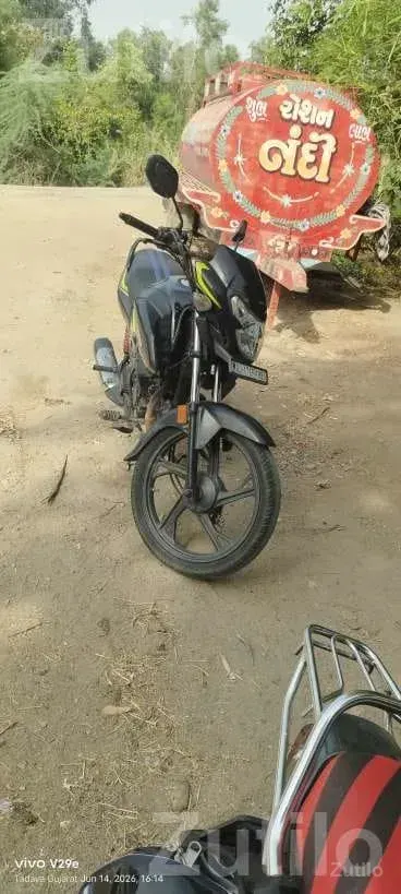 2023 Honda Livo Bike, 1 Owner, Self Start - Bikes - Shehera - Image 4