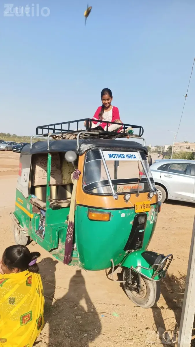 2009 Two Stroke CNG Auto Rickshaw - Auto Rickshaws - Bhuj - Image 2