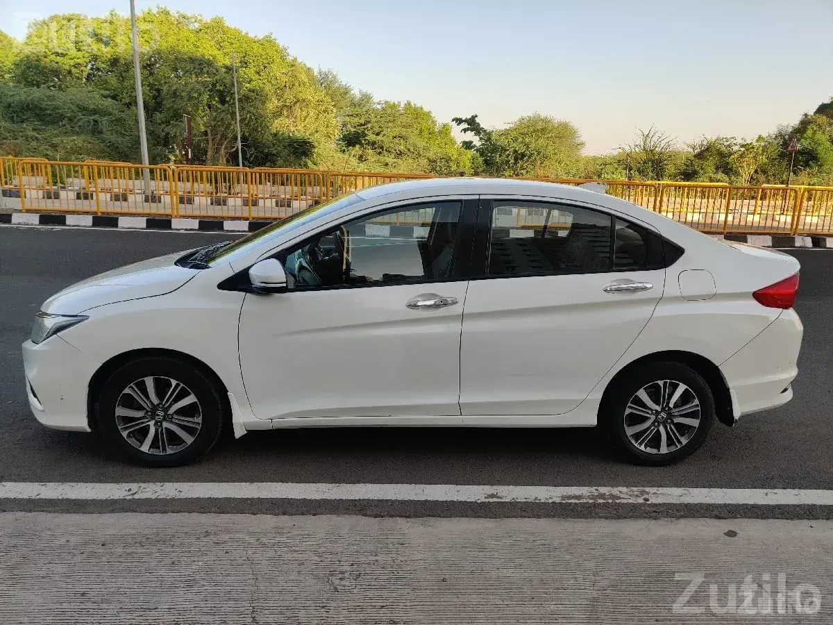 2017 Honda City Diesel Sedan - Cars - Rajkot City - Image 2