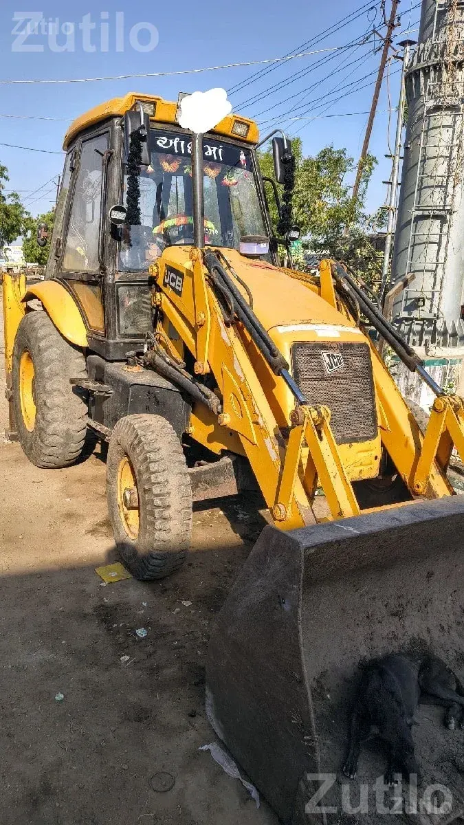 JCB Backhoe Loader Model 2010-12 - બાંધકામના વાહનો - રણાવાવ - Image 3