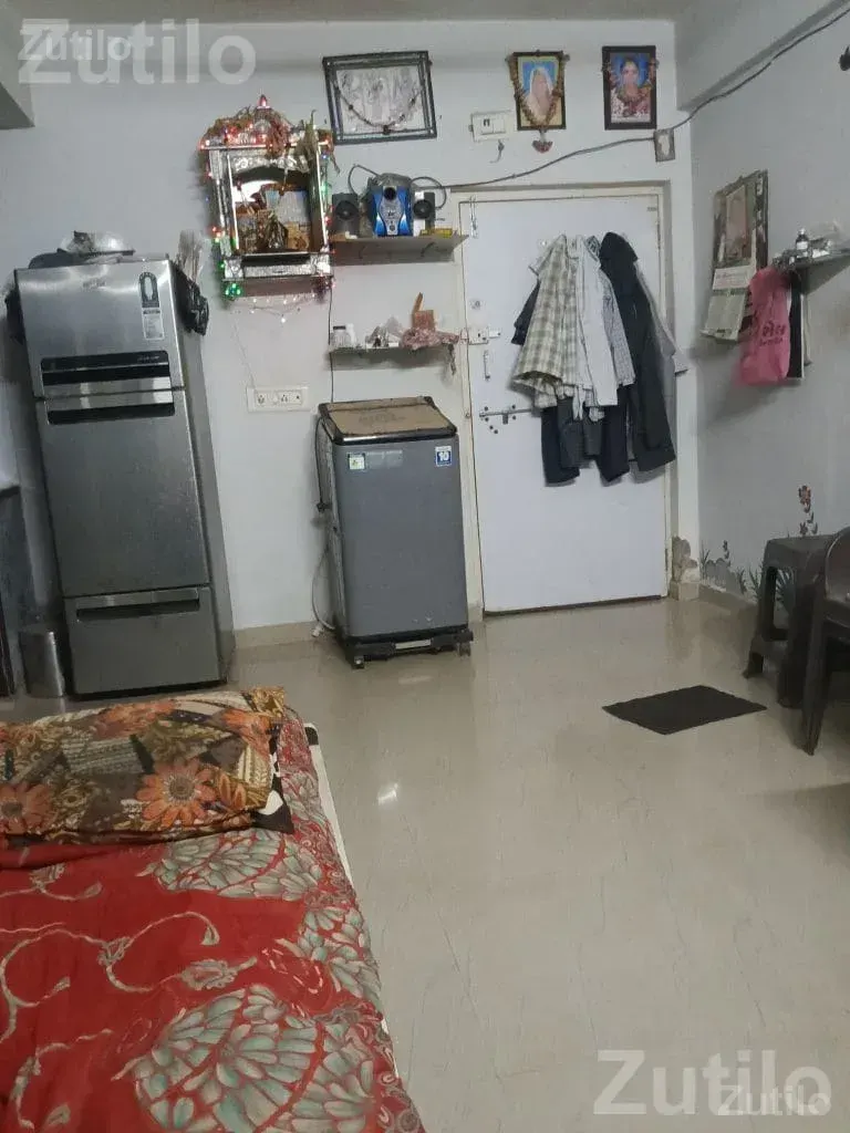 Furnished Home with Fitted Kitchen - House for Sale - Jamjodhpur - Image 3