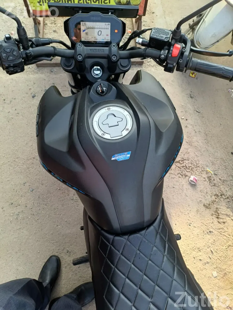 Yamaha FZS FI Hybrid Top Model | 8500 KM | Feb 2026 | Warranty | ABS - બાઇક્સ - અમદાવાદ શહેર - Image 2