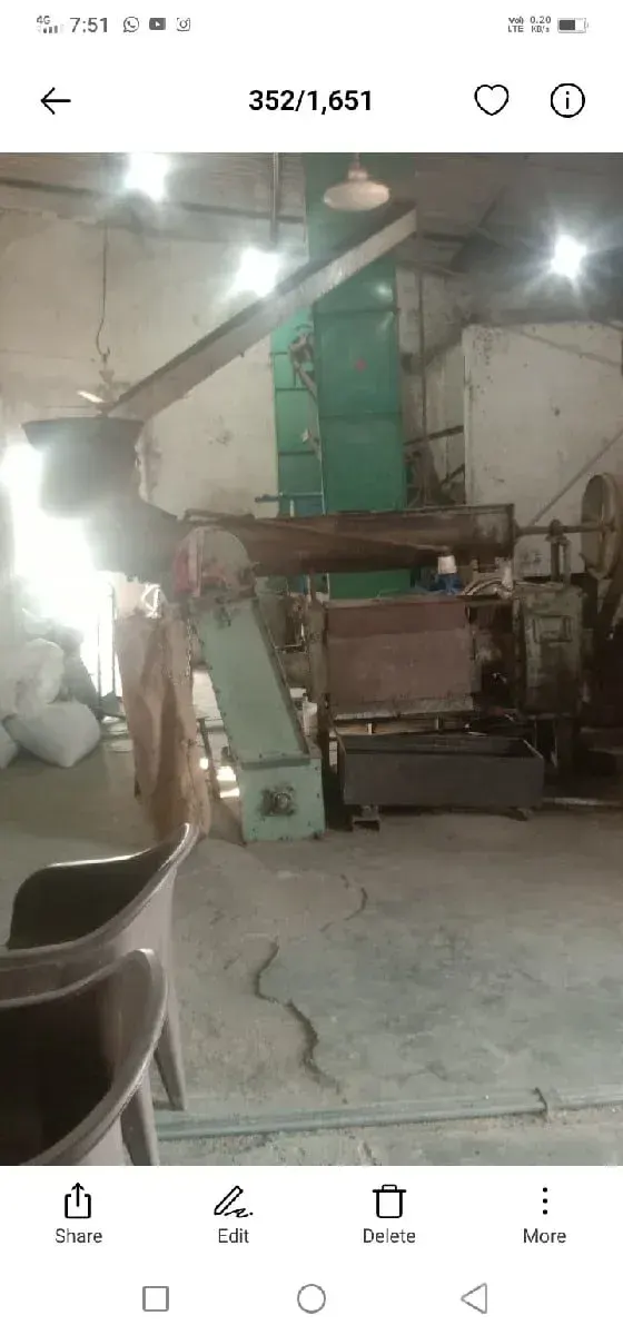 Coriander Cleaning Machine with Elevator Setup - Machinery - Keshod - Image 2