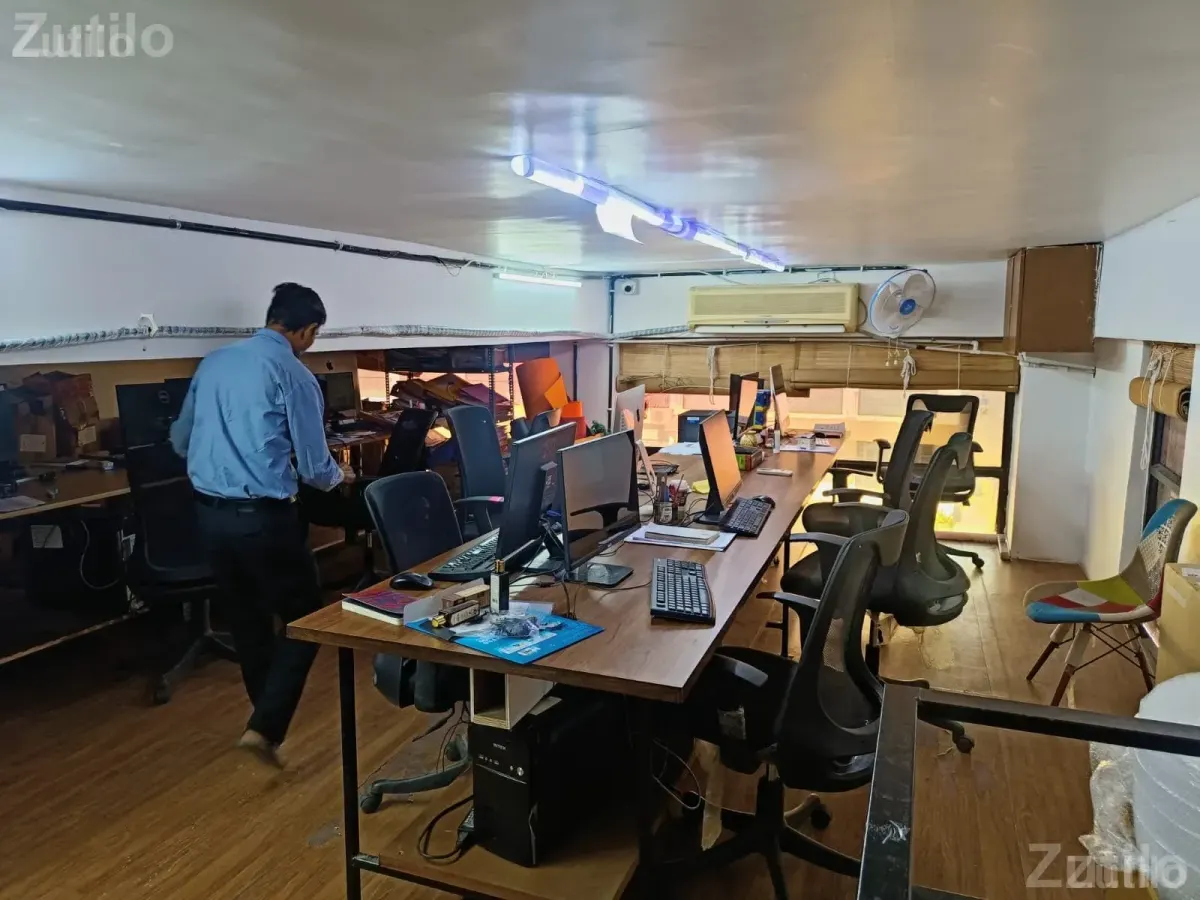 Office tables - Office Furniture - Ahmedabad City - Image 4
