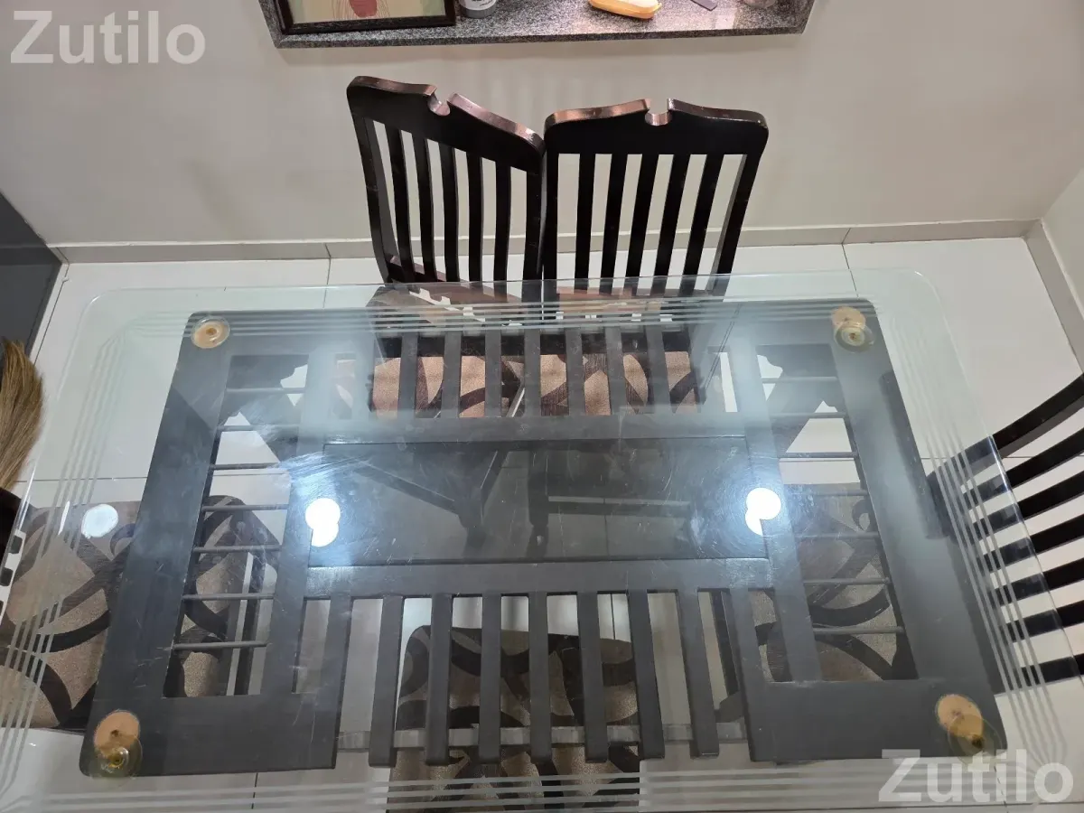 Teakwood dinning table-6 seater in charcoal black - ડાઇનિંગ ટેબલ અને સેટ - વડોદરા શહેર - Image 3