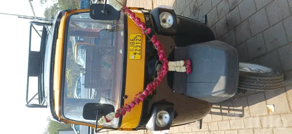Piaggio Chhakda BS3 2012 Auto Rickshaw - ઓટો રિક્ષા - વડોદરા શહેર - Image 2