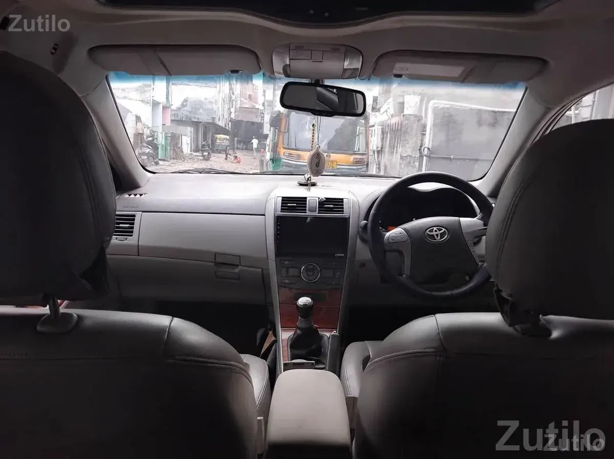 Toyota Corolla Altis Sedan – Beige - Cars - Ahmedabad City - Image 4