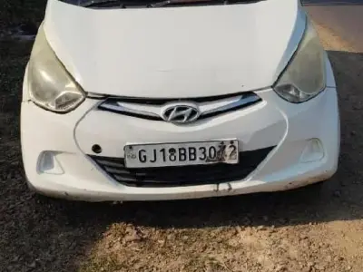 ફોરવીલ વેચવાનું છે ફોરવીલ વેચવાનું છે