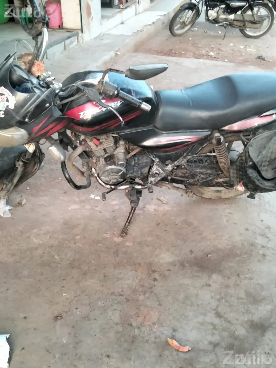 Bajaj Discover 2012 Single Owner Bike - બાઇક્સ - ગોંડલ - Image 3