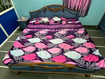 King size bed King size bed