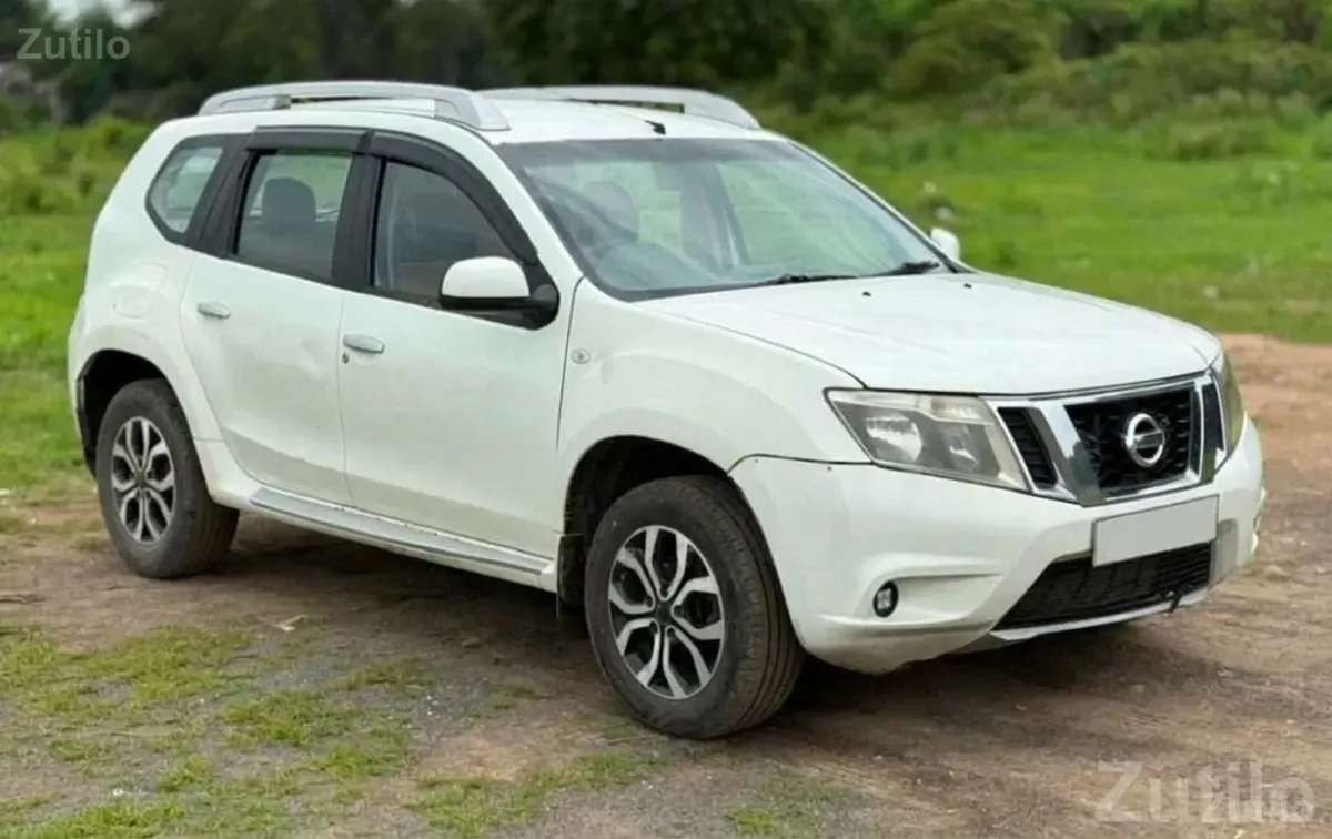 2014 Nissan Terrano XV Diesel White SUV - કાર - જુનાગઢ - Image 2