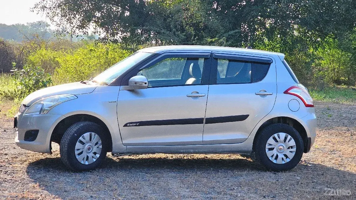 MARUTI SUZUKI SWIFT TUKADO - Cars - Una - Image 3