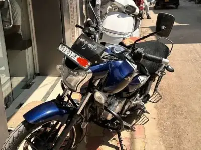 Bajaj V15 2016 Single Owner Bike Bajaj V15 2016 Single Owner Bike