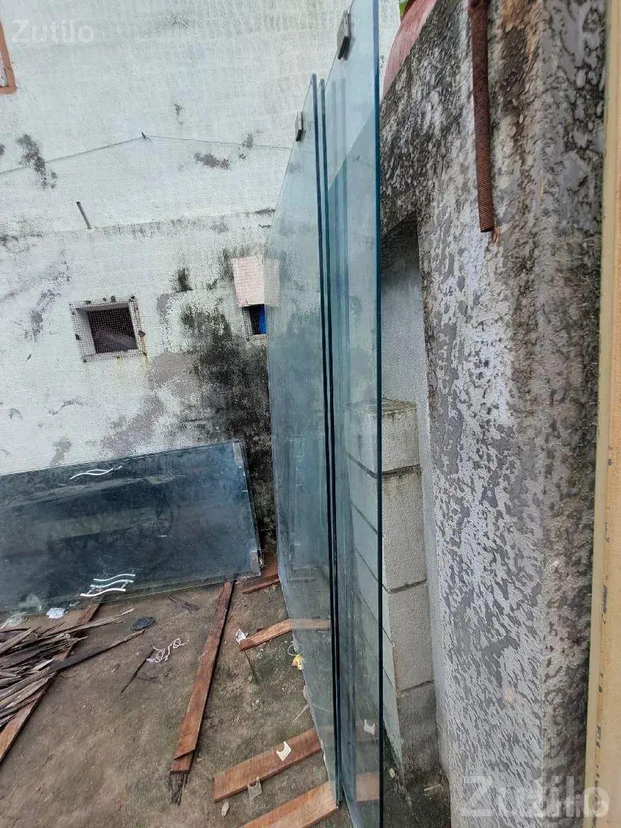 Toughened Glass Door With Lock - Miscellaneous - Mangrol - Image 3