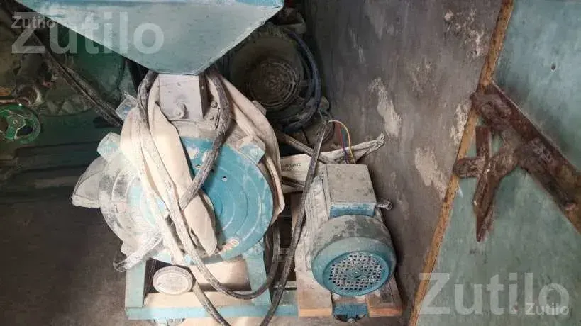 Domestic Flour Mill Machine with Crompton Motor - Machinery - Dhokadva - Image 4