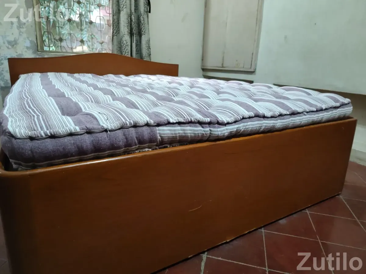 King size Bed for sale - Beds & Mattresses - Vadodara City - Image 2