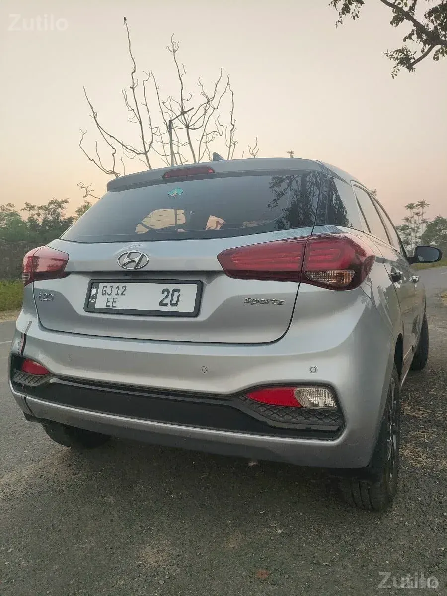 વેસવાનીસે - Cars - Adityana - Image 2