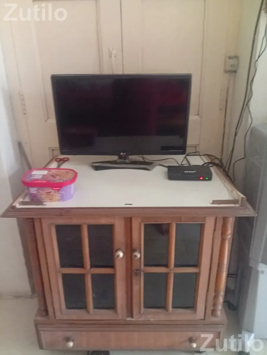 l g 22 inch colour t v - TVs - Ahmedabad City - Image 1