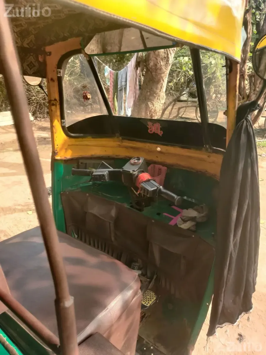 CNG Auto Rickshaw for Sale - Auto Rickshaws - Palanpur - Image 2