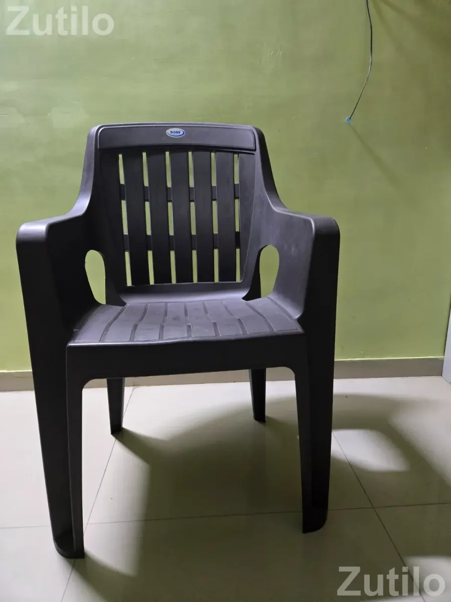 Desk with pair of chair - ડેસ્ક, ઓફિસ અને કોમર્શિયલ ફર્નિચર - અમદાવાદ શહેર - Image 4