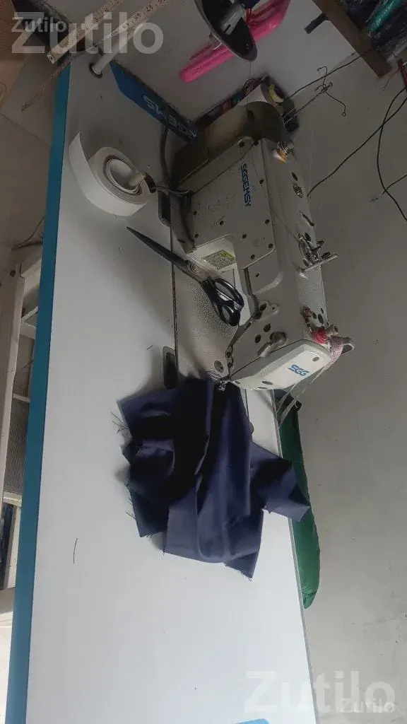 SGG Industrial Sewing Machine with Table - ટેક્સટાઇલ મશીનરી - ગઢડા - Image 3