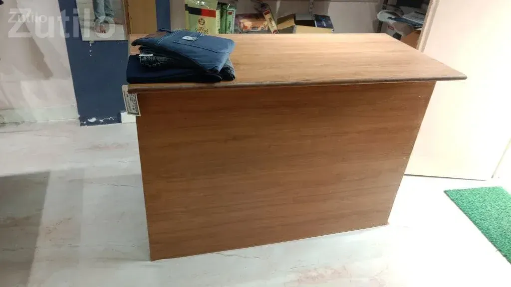 Complete Shop Furniture with Tables and Display Stands - Office Furniture - Visnagar - Image 5