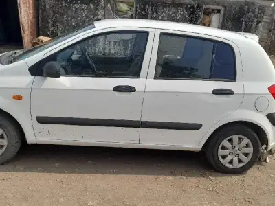 Used White Hatchback Car for Exchange Used White Hatchback Car for Exchange