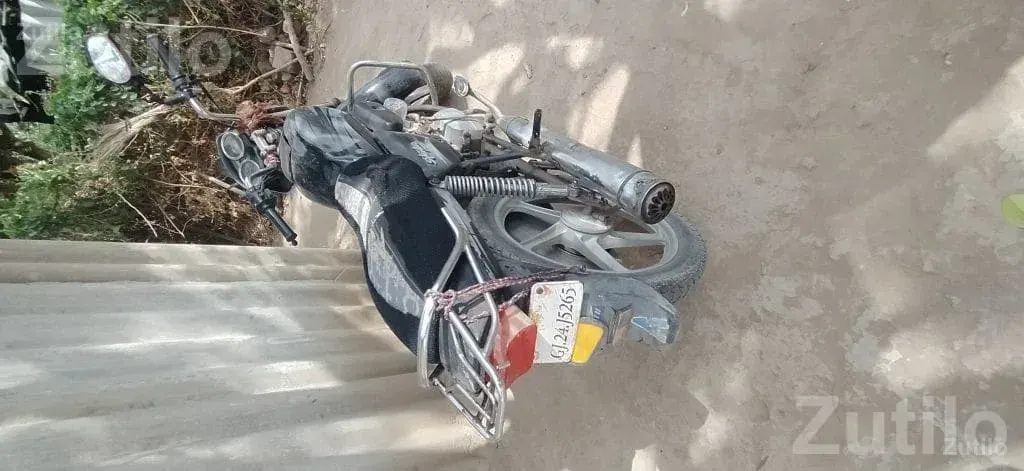 Hero Honda Splendor 2012 Bike - બાઇક્સ - હરીજ - Image 4