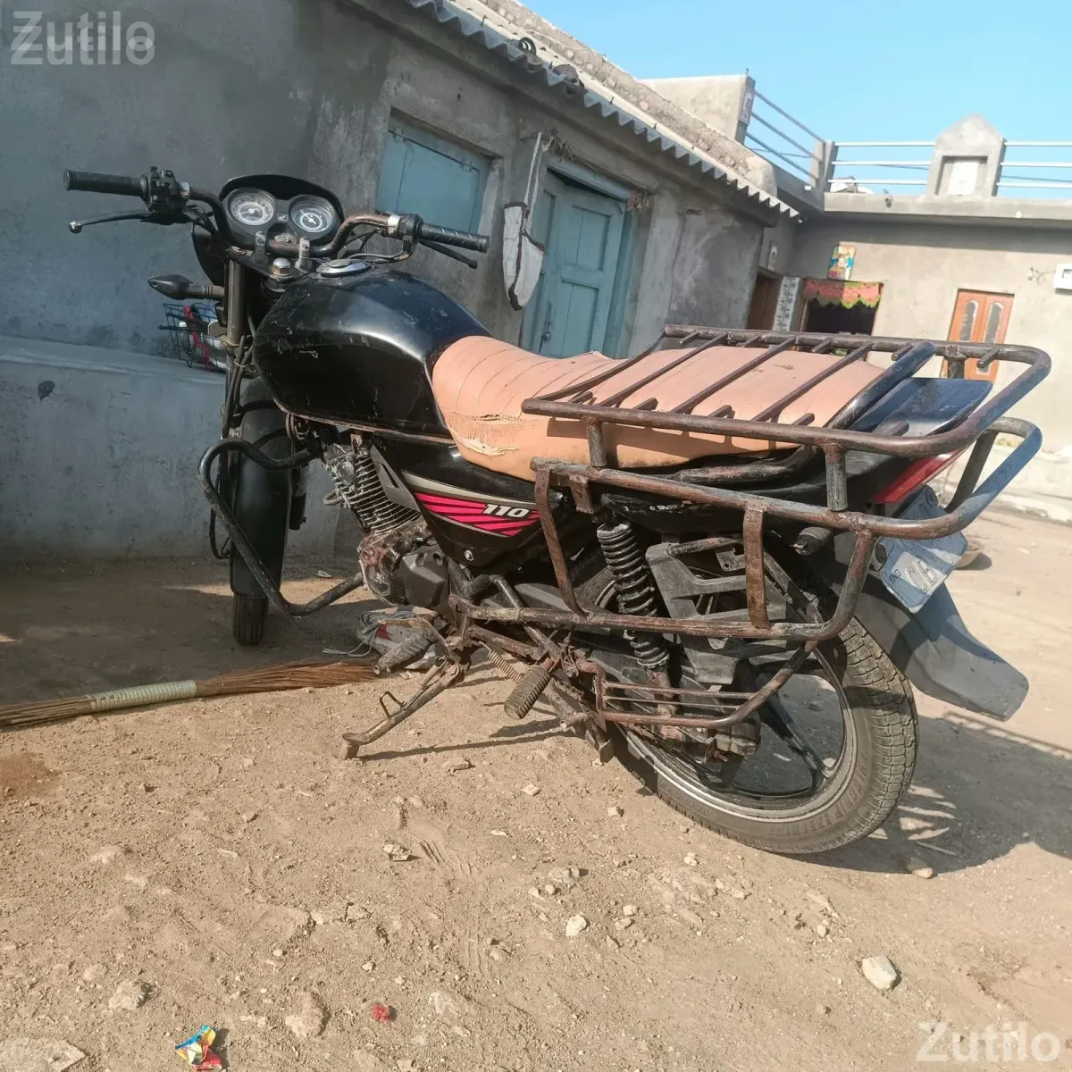 2014 Commuter Bike in Black - બાઇક્સ - જામજોધપુર - Image 4