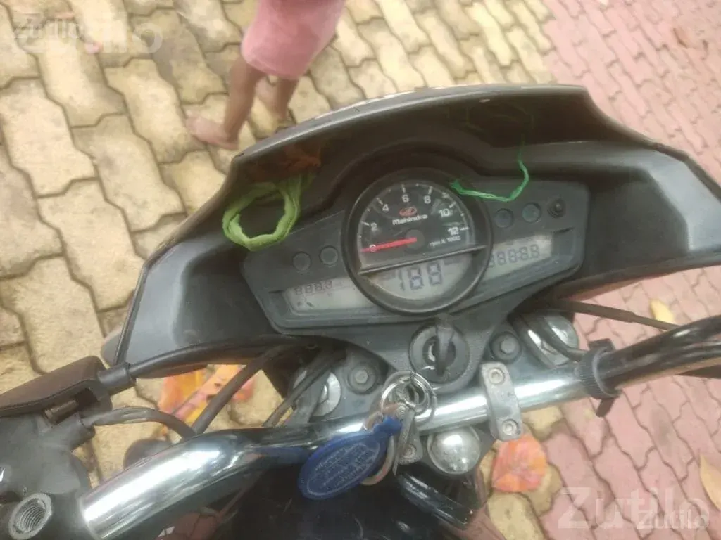 Black Petrol Motorcycle for Sale - Bikes - Kukarmunda - Image 3