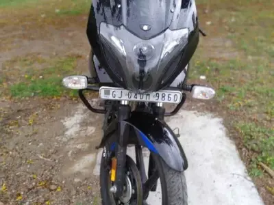 Bajaj Pulsar 220F 2020, 49,000 km